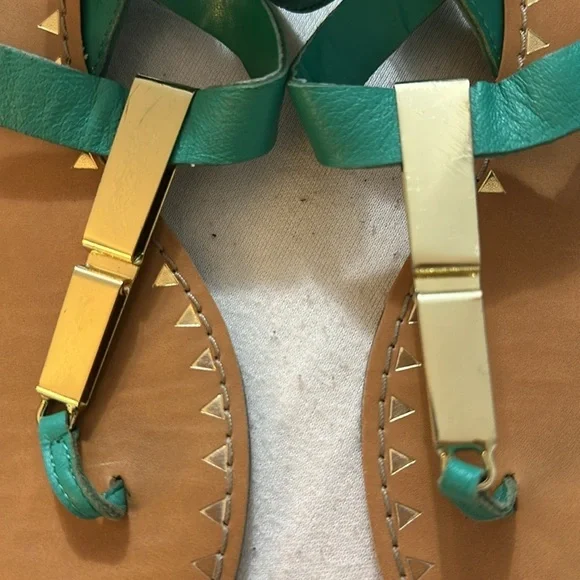 Dolce Vita Vasni Jade Metal Plated Thong Sandals Size-6 - Picture 4 of 7